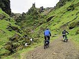 Hr&ouml;nn - &THORN;akgil
