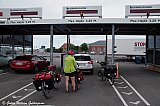 R&oslash;nne. Be&eth;i&eth; eftir a&eth; hli&eth;i&eth; opnar / waiting for the gate to open. - 2022-gwg-danmork