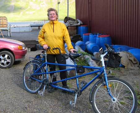 Elín og Ormurinn við Síldarminnjasafnið, myndasmiður Arnþór Elín og Ormurinn við Síldarminnjasafnið, myndasmiður Arnþór
